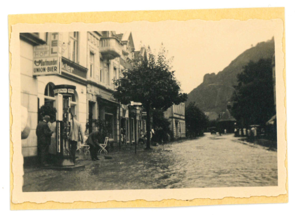 Starkregen Rhöndorfer Straße 1933, Stadtarchiv Bad Honnef, Fotograf Kölm Steffes