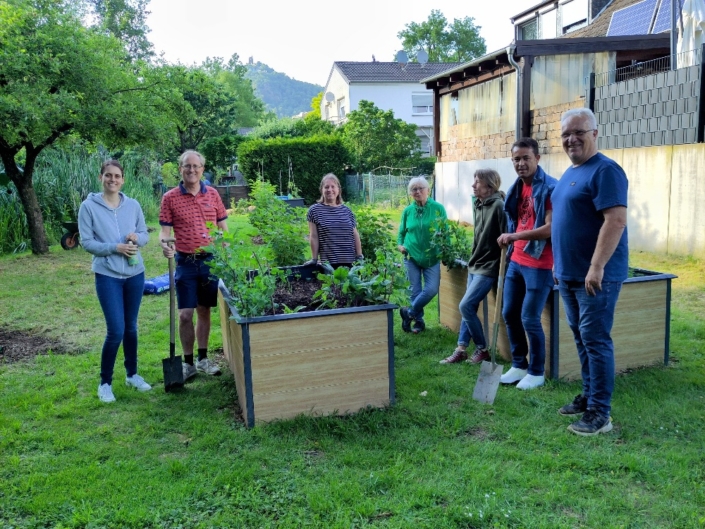 Das (nicht ganz vollständige) Naschgartenteam (v.l.): Nikola Krause, Bernd Hofmann, Barbara Peckl, Henrike Effer, Daniela Nelsbach, Sakhi Arman und Thomas Rohde.